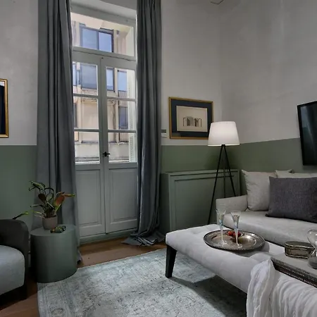 Apartment Aqkk Athinaidos Signature Quarters Athens Athens